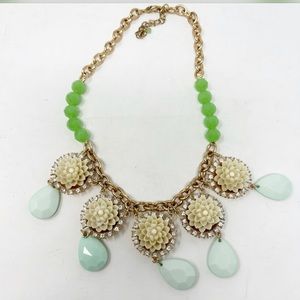 💚Rare and Super Pretty 🤩 Vintage Anthropologie necklace
